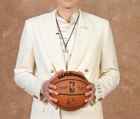 ESPN记者：杨瀚森联合试训的表现让我印象深刻，但没人预料他能进前20顺位