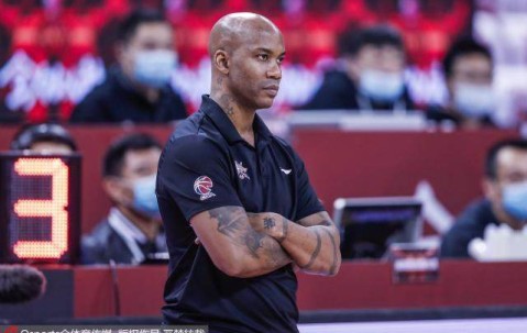 betvictor伟德-最后一张季后赛门票归属存疑 三选一谁能最终胜出