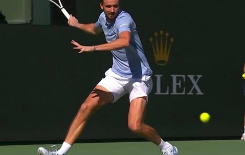 betvictor伟德官网-梅总赐阿卡赛季首败迎夺冠利好消息，梅辛决被称完美阳光双冠较量