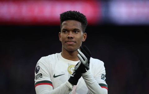 标晚报切尔西伤情：埃斯特旺和约恩森有望对阵巴黎复出