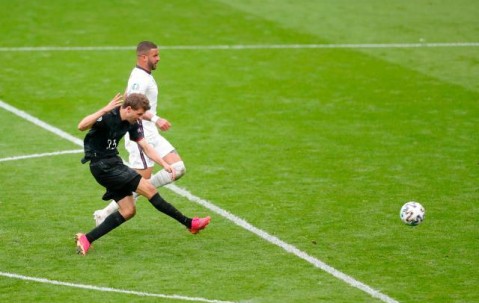 betvictor伟德官网-欧洲杯15场0球，穆勒单刀不进踢飞德国队最后希望